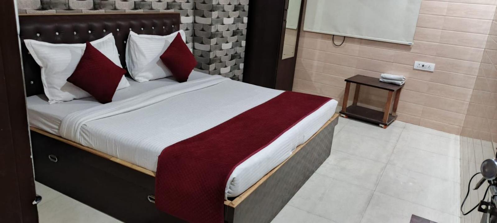 Ravi Br Group 3 Star Jaipur
