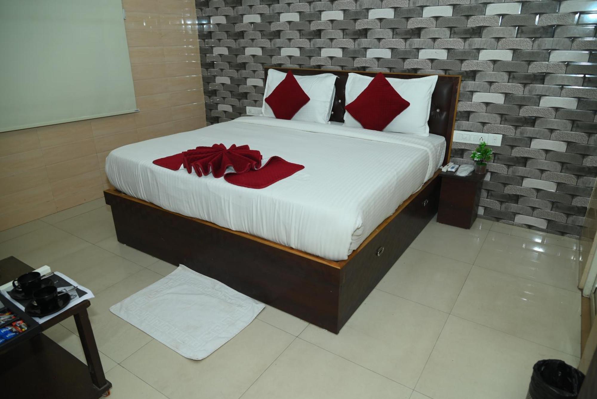 Ravi Br Group 3 Star Jaipur